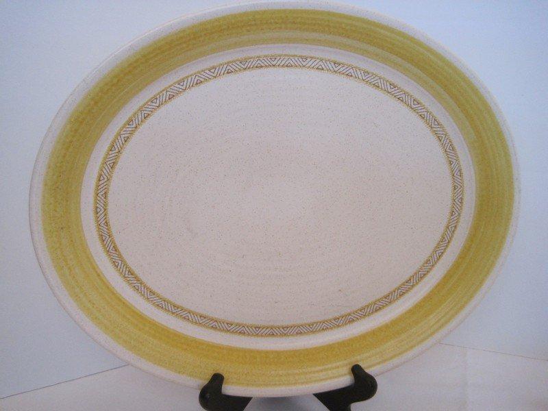 Franciscan Earthenware Hacienda Gold Pattern 11" Oval Divided Vegetable Bowl