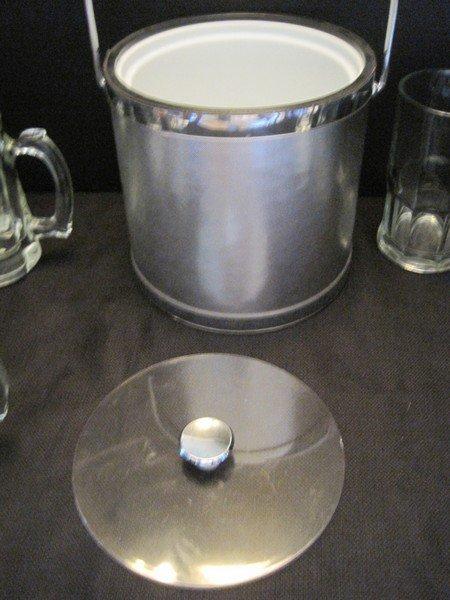 Lot - Ice Bucket Silver Tone Mesh Design w/ 6 Beer Mugs