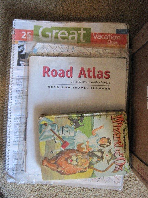 Lot - Road Atlas, 25 Great Vacation Cities, New Complete Hoyle Revised, Dictionaries