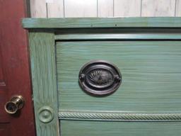 Wooden Green Painted Hepplewhite-Style Chest of 4 Drawers, Bow Front/Skirt