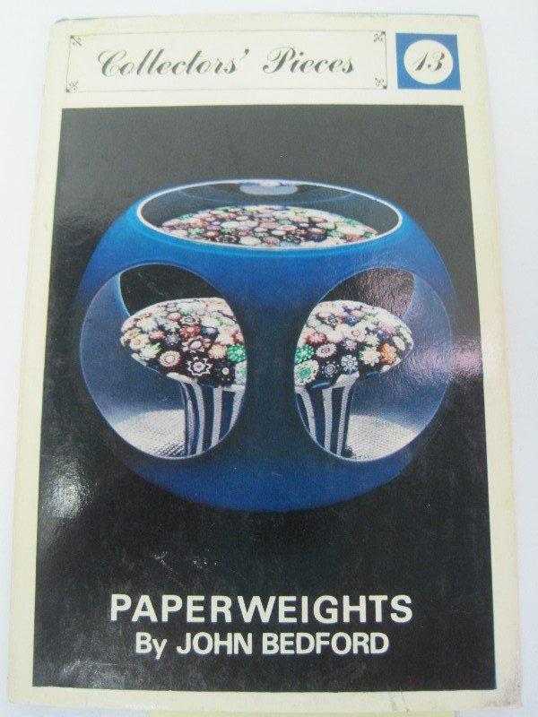 Collector's Pieces Paper Weights Hand Book © 1968