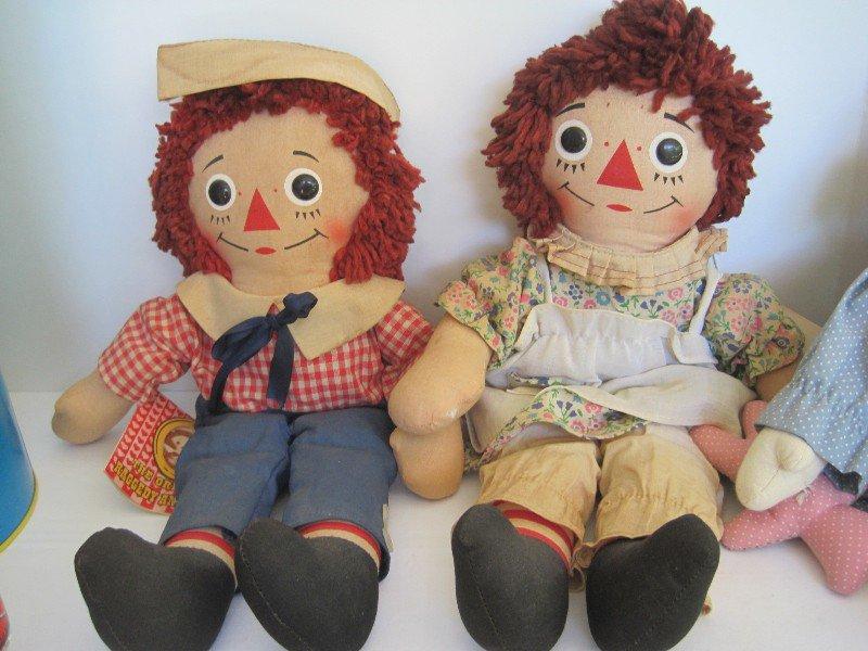 Lot - The Original Raggedy Ann/Andy America's Folk Art Cloth Dolls w/ Original Cloth Dolls