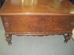 Depression Era Style Mahogany Cedar Chest Traditional Design & Rosette Medallions