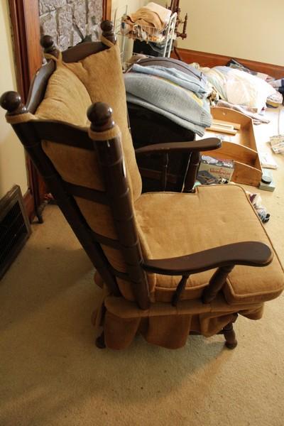 Vintage Bamboo-Spindle Style Wood Rocker Spindle Back/Arms