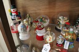 Lot - Snowglobes, Christmas Motif, Etc.