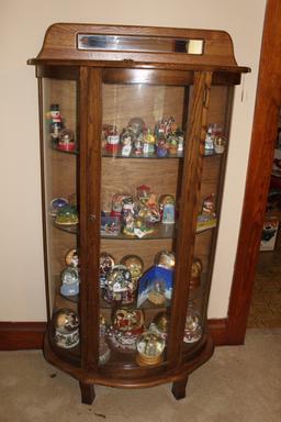 Traditional China Cabinet with Half-Curved Mirror Pediment Top