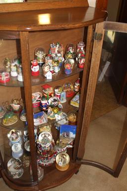 Traditional China Cabinet with Half-Curved Mirror Pediment Top