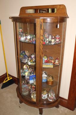 Traditional China Cabinet with Half-Curved Mirror Pediment Top