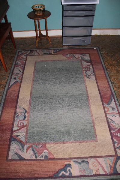 Red/Yellow/Blue Rug w/ Square/Ornate Corner Pattern