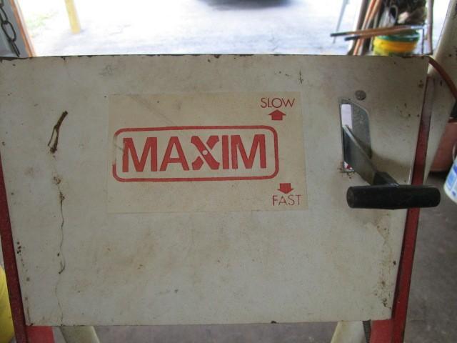 Special Maxim Briggs & Stratton 206cc Gas Powered Tiller, White Metal