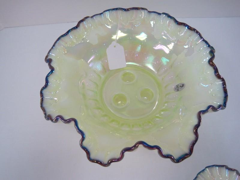 Rare Find Fenton Vaseline Topaz Opalescent Iridized 3 Lily Epergne