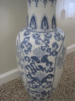 Stratford Blue/White Oriental Perched Birds/floral Design Semi-Porcelain Vase