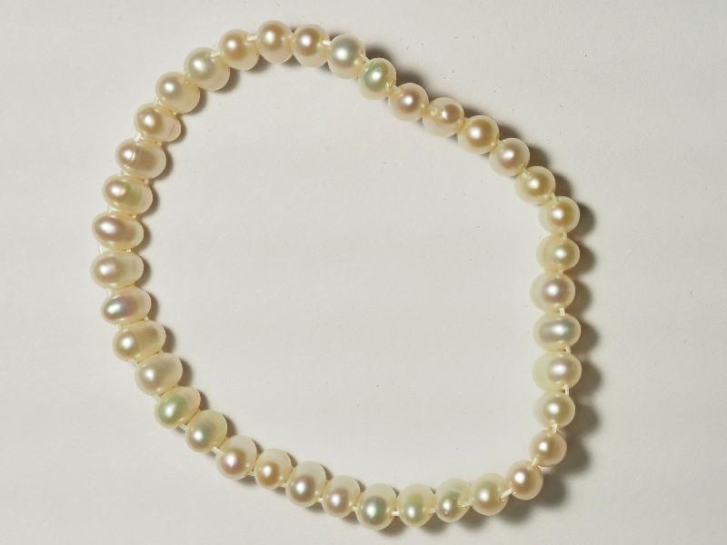 F.W. Pearl Flexible Size Bracelet