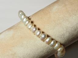 F.W. Pearl Flexible Size Bracelet
