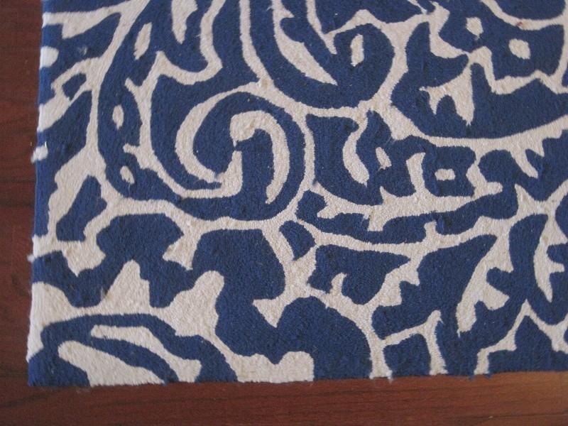 Blue/White Contemporary Pattern Rug