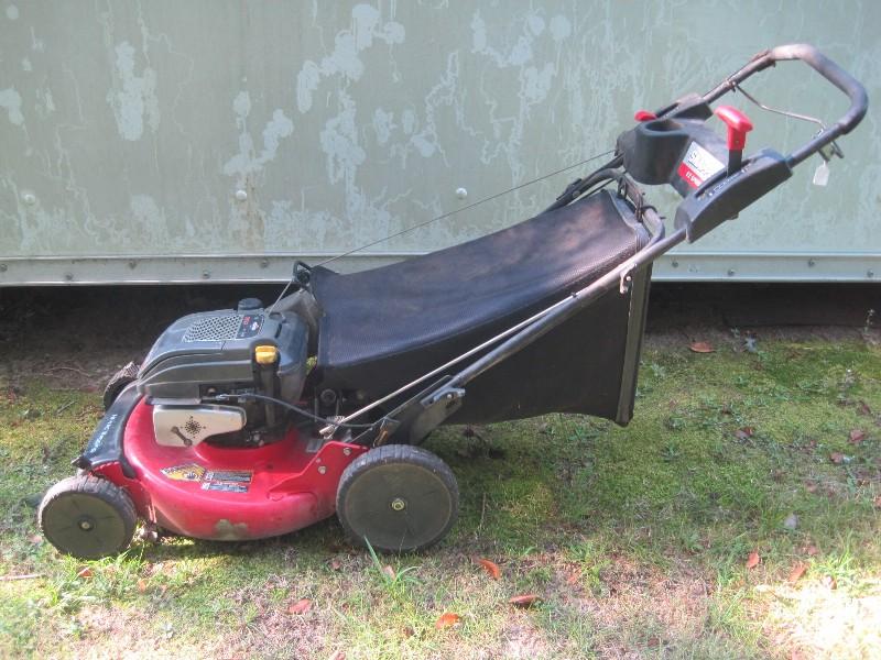 Snapper EZ Speed Series Push Mower w/ Hi-Vac Bagging Self Propelled 7.0 Engine Series