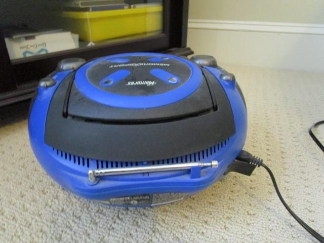 Memorex Sport CD/Radio Stereo Player Blue Motif