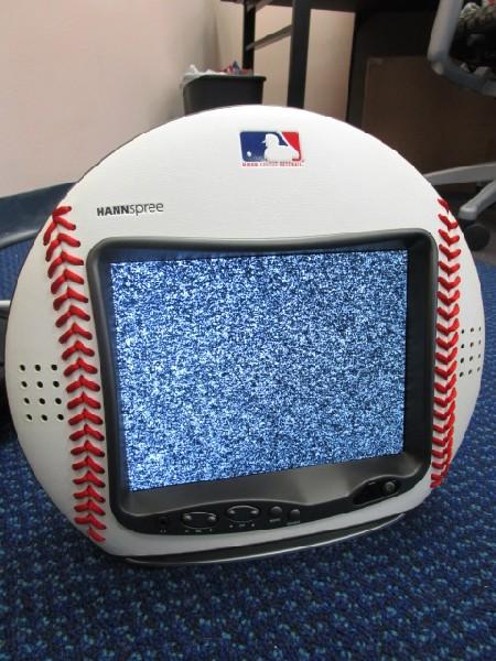 Honnspace MLB World Series Champions 9.6" LCD TV w/ Original Box