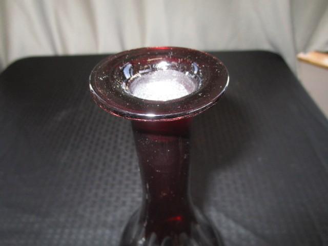 Ruby Red Art Glass Star/Scalloped Cut Vase Décor w/ Stopper