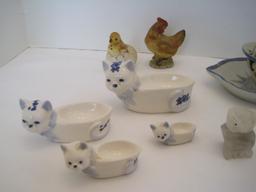 Lot - 4 Porcelain Cat Figure Measuring Spoons, Juicer, Hen/Chick Salt/Pepper Shakers, Etc.