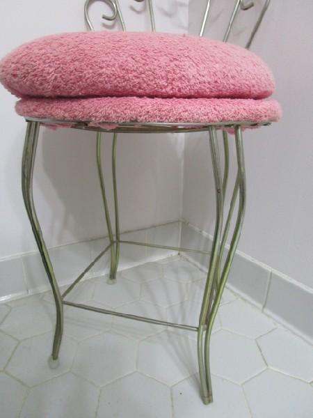 Wire Frame Pink Upholstered Seat Metal Chair Curled Back/Carved Feet