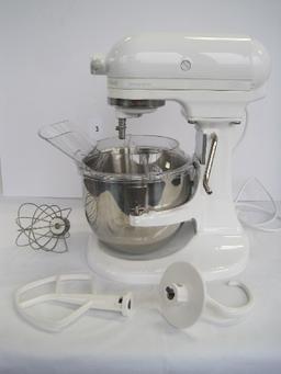 White Kitchen Aid Stand Mix Heavy Duty w/ Bowl Lift, attachments & Splash Guard