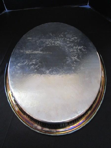 Lunt 191-E Silverplate Oval Platter Ornate Etched Base, Pierced Rim