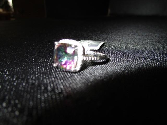 Belk Mystic Topaz Ring Sai © 925 Silver