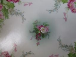 M.Z. Austria Floral Pattern Motif Crimped Flared/Gilted Trim