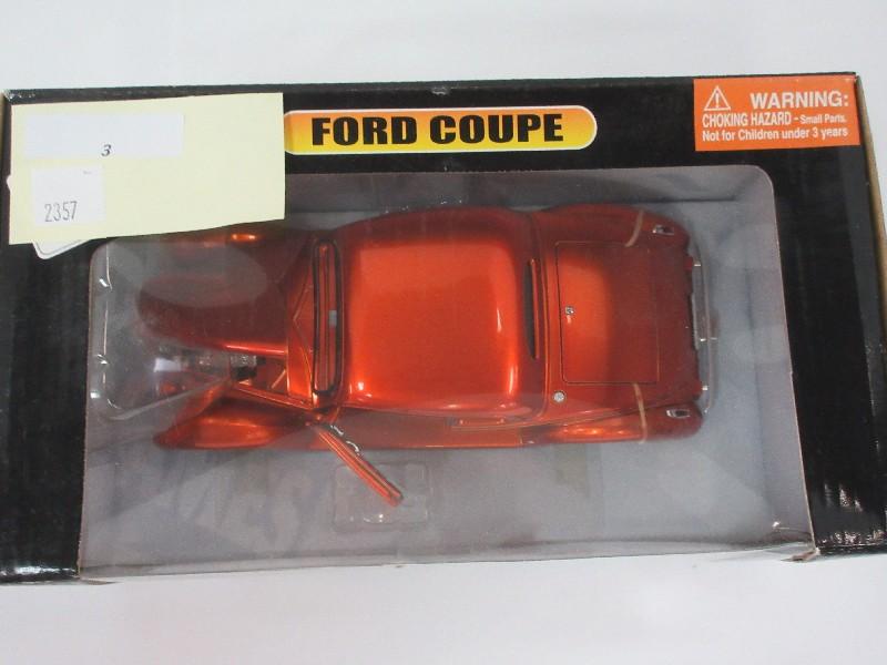 West Coast Choppers Vehicle Jesse James Ford Coupe Muscle Car 1:24 Scale Die-Cast