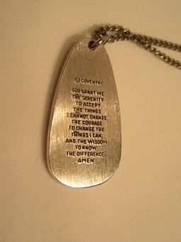 Silvertone Sarah Coventry "Devotion" Pendant Praying Hands Reverse Slide Serenity Prayer