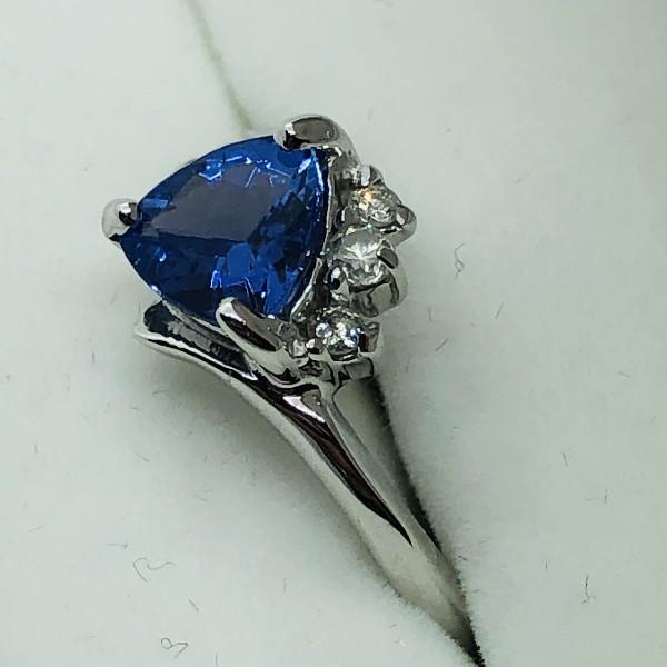 10K White Gold Tanzanite 1.1ct Diamond 0.05ct Ring