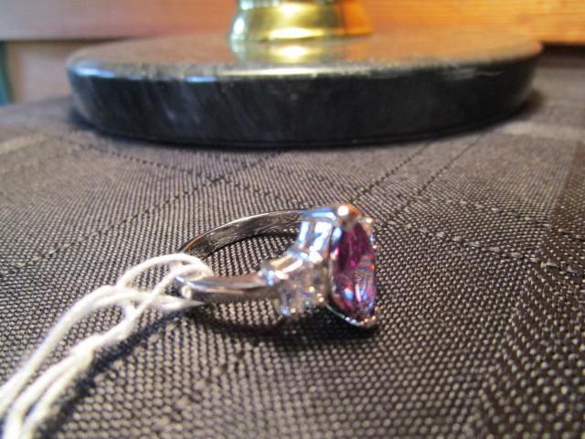 Ladies Ring Amethyst Stone w/ 2 Diamonds