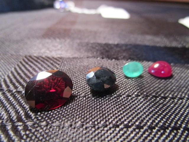 Lot - Emerald, Ruby, Sapphire, Garnet Stones