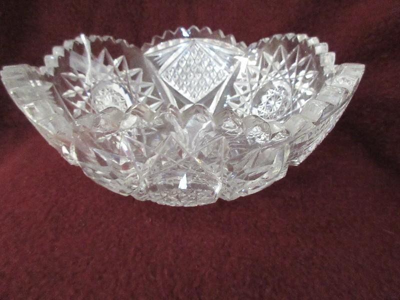 Crystal Bowl Hobstar & Diamond Pattern w/ Scalloped Rim