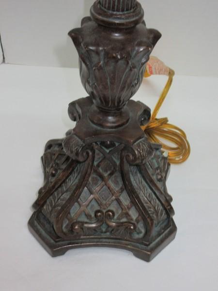 Pair - French Style Resin Lattice & Scrolled Acanthus Leaves Design Base Banquet Lamps