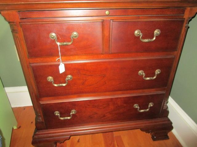 Wooden 3 Drawer Night Stand, Column Sides, Curved Bracket Feet, Brass Pulls