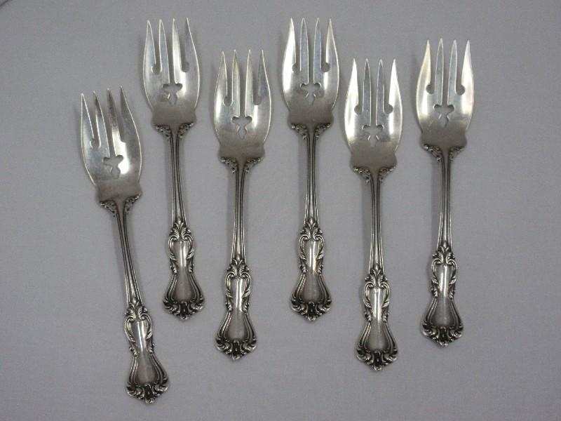 24 Pieces - Phenomenal Reed & Barton Sterling Marlborough Pattern No.1906 Scroll Edge