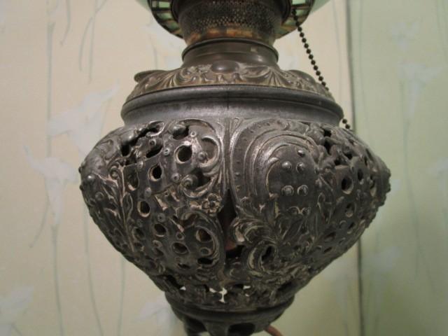 Regency Gone With The Wind Table Lamp Ornate Floral/Foliage Metal Base/Body