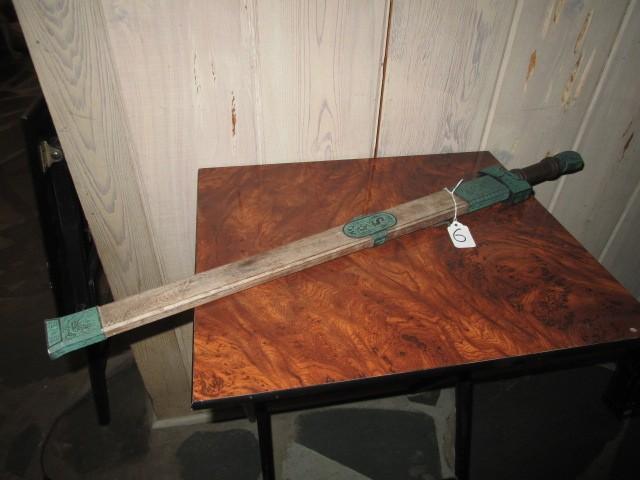 Replica Vintage Chinese Sword Green Metal Ornate, Design Hilt/Pommel, Wood Handle