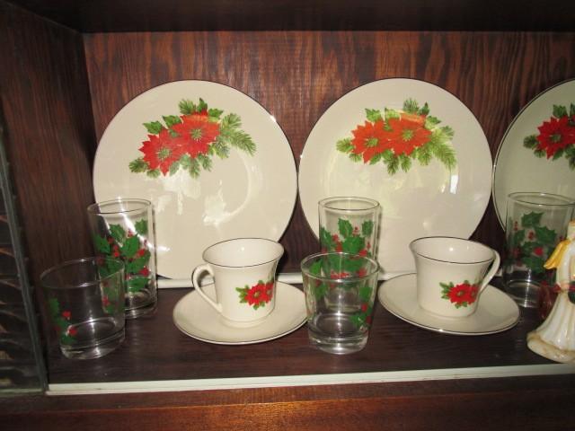 Tromphe Ceramic China Lot - Holly/Silvered Trim 9 Plates 10 3/4" D, 10 Saucers, 8 Cups
