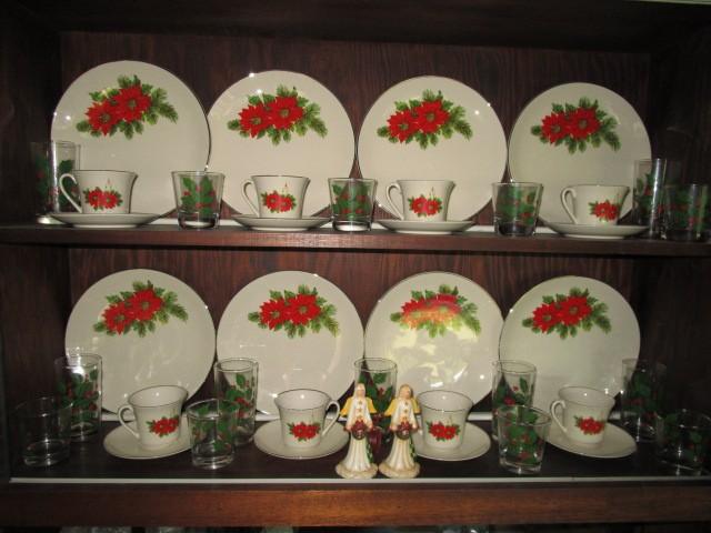 Tromphe Ceramic China Lot - Holly/Silvered Trim 9 Plates 10 3/4" D, 10 Saucers, 8 Cups