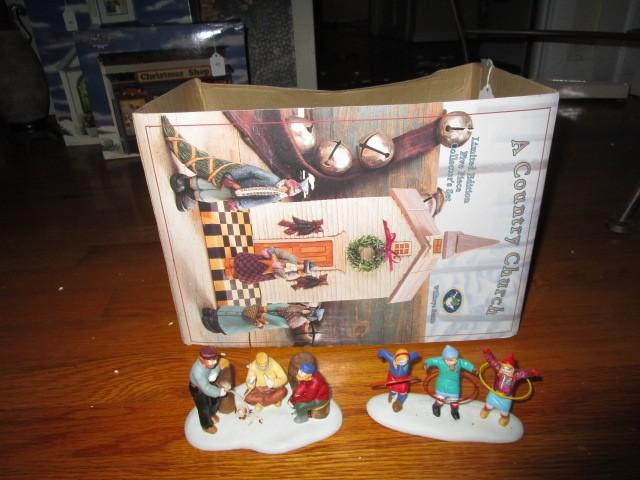 Williage Studio "A Country Church" Wooden Décor in Box w/ Accessories