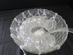 Large Punch Bowl Peanut Glass Design Scallop Trim w/ 11 Matching Cups, 1 Plastic Ladle