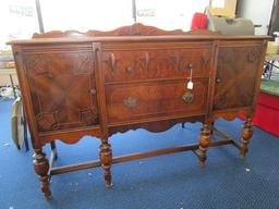 Mahogany Wood Dresser, 2 Drawers, 2 Hutch Doors, Ornate Curved, Curved-to-Point Front