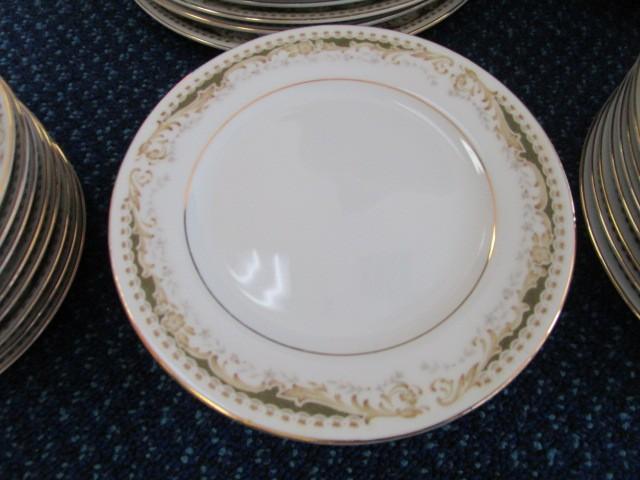 Signature Collection Select Fine China Japan Queen Anne Lot