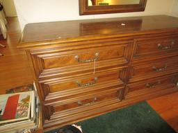 Dark Mahogany Henredon Dresser w/ Mirror, 6 Dovetailed Drawers w/ 6 Brass Pulls