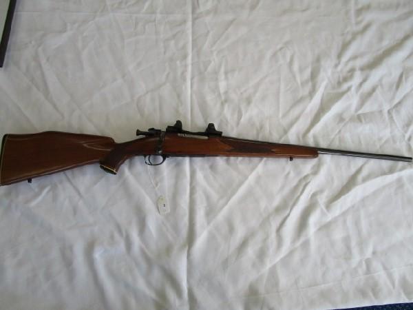 30-06 Hunting Rifle Wood Stock/Body Metal Barrel, Deer/Stack Trigger, Trap Door Load