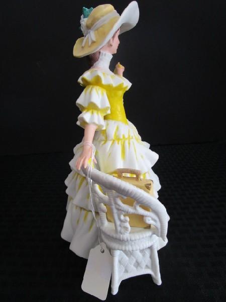 Avon Presidents Club Porcelain/Ceramic Figurine Yellow Dress 1990 'Mrs. P.F.E. Albee' Award
