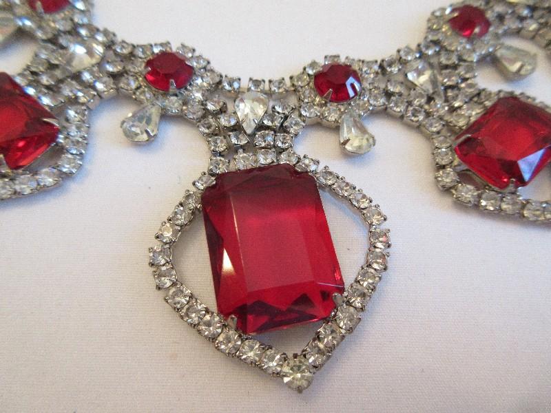 Stunning Fashion Jewelry Set Imitation Ruby & Rhinestone Necklace